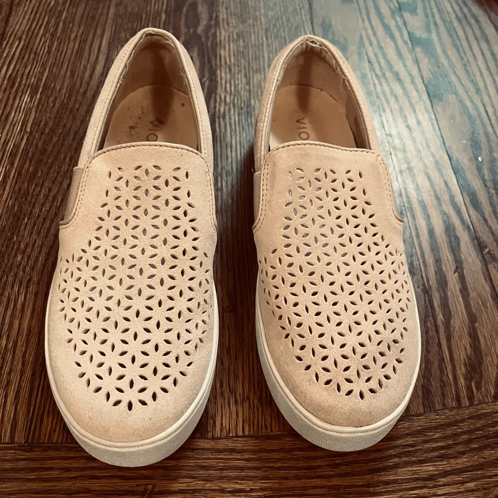 Vionic Slip On Light Pink Sneakers